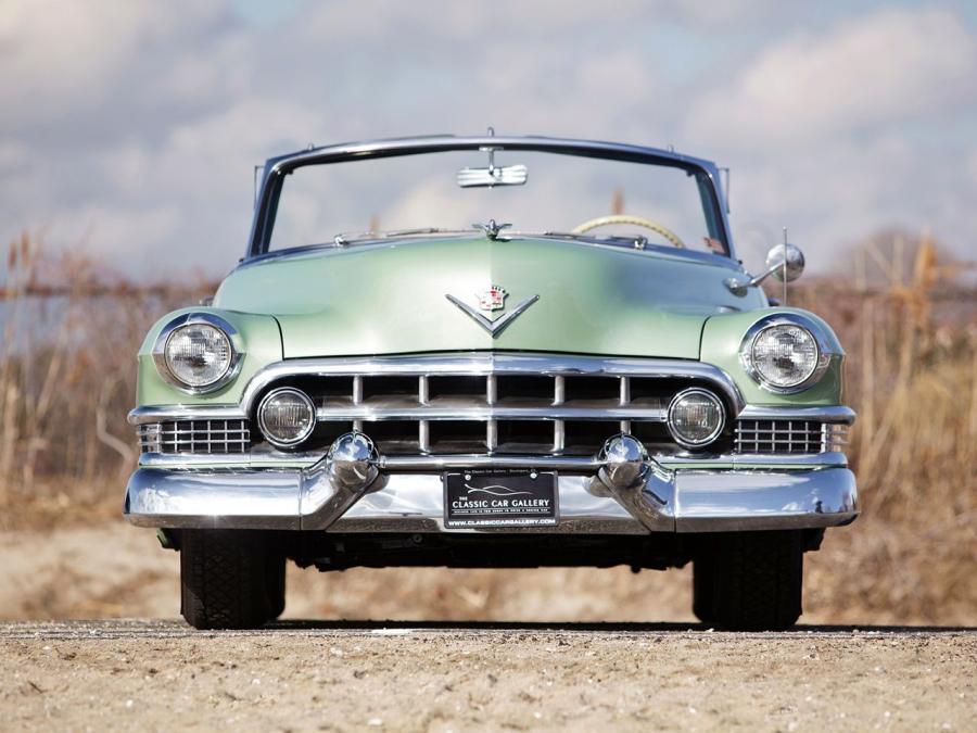  Cadillac Series 62 Convertible 1951 года  (фото 7 из 21)